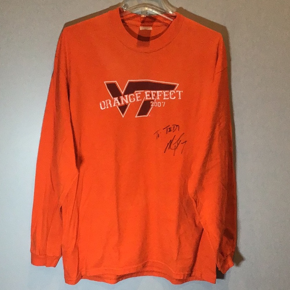 Mike Vick autographed Virginia Tech long sleeve t-shirt
